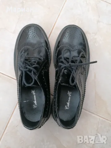 Обувки /лоуфъри/, снимка 2 - Дамски ежедневни обувки - 49942774