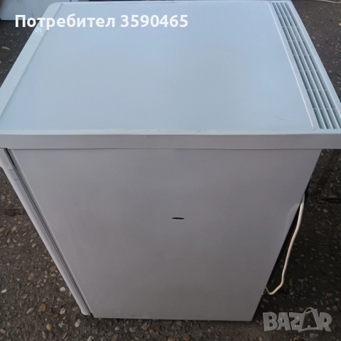 Малък хладилник Сименс, снимка 4 - Хладилници - 51548608