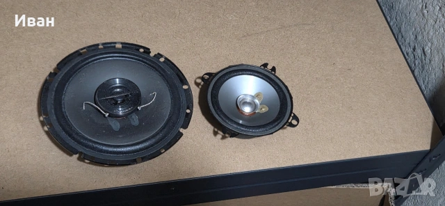 Колони от VW Golf 3, снимка 8 - Части - 53421925