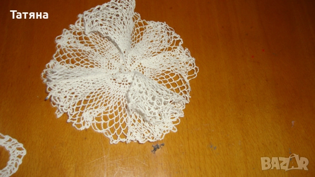 покривки -ръчно плетиво, снимка 18 - Покривки за маси - 51727624