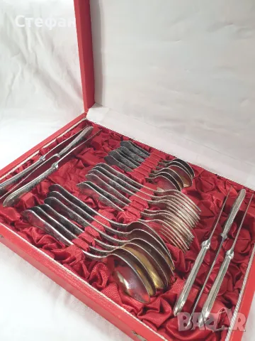 Комплект посребрени прибори