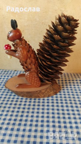 стара фигура на катерица, снимка 2 - Статуетки - 40613693