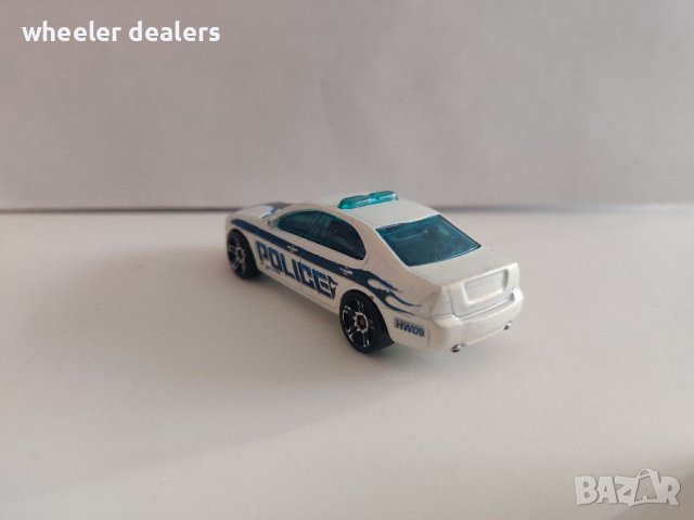 Метална количка Hot Wheels Ford Fusion - Police 1/64, снимка 4 - Колекции - 39540071