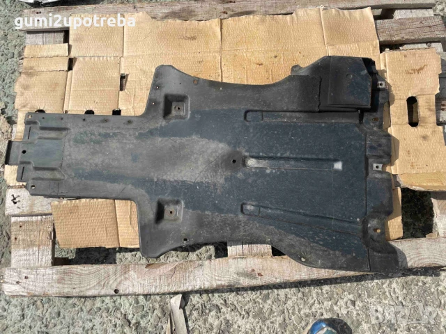 Защитна Кора под Шаси 7L8825231A Porsche Cayenne 3.0D 92A/EG22/2012