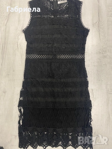 Рокля за повод, дантела 