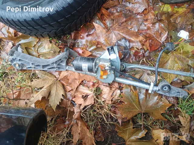 2038200342 Моторче ,двигател на чистачките /предно/ за Мерцедес Ц класа /W203/, снимка 4 - Части - 48319251