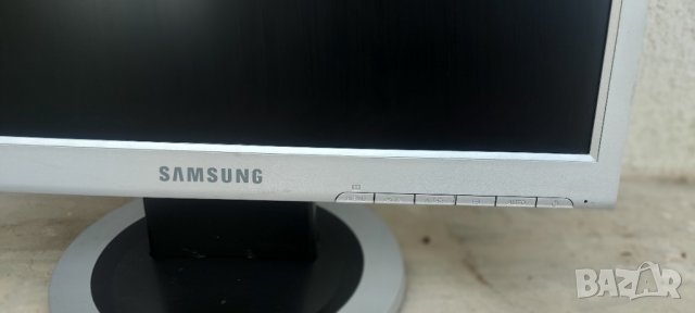 Монитор Samsung SincMaster 710N 17" инча Перфектен, снимка 2 - Монитори - 38310208