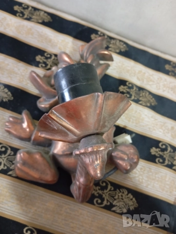 аплик за стена-патокът доналд