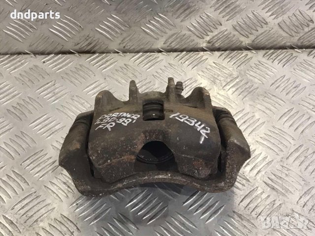 Преден десен спирачен апарат Peugeot Partner,1.9D,1999г.