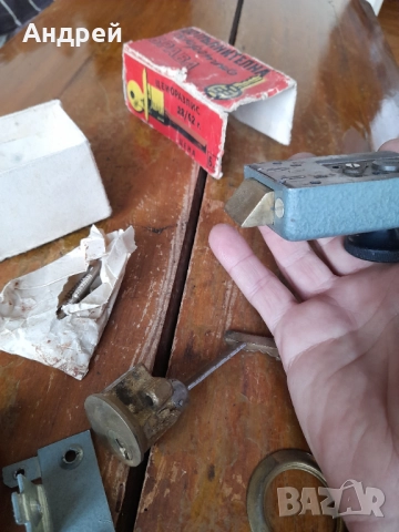 Стара допълнителна брава,резе Финпром, снимка 6 - Други ценни предмети - 52297370
