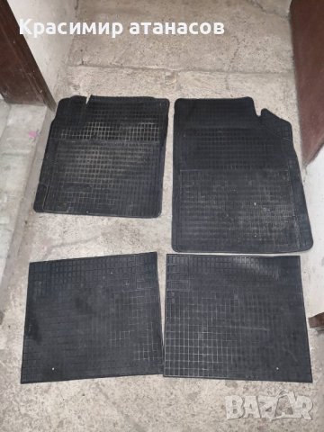 Гумени стелки За Тойота Аурис.2007-2012г