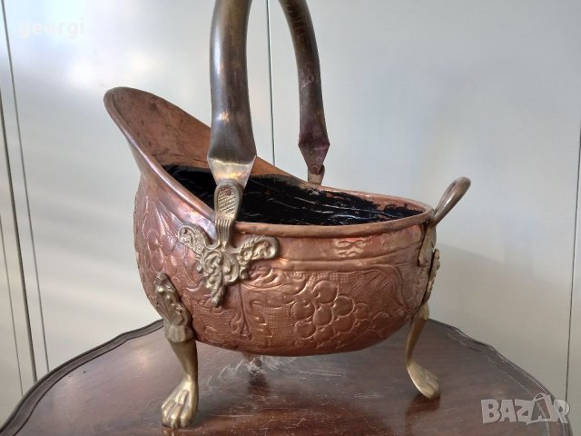 Ретро медна кофа с бронзови крака 