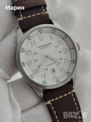 Victorinox НОВ автоматичен, снимка 3 - Мъжки - 53219938