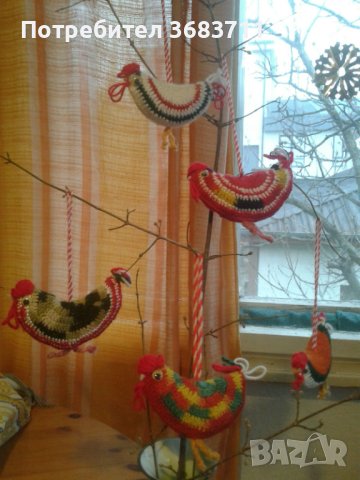 Продавам сувенири птици