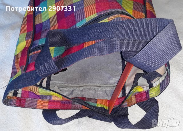 Спортна чанта Adidas. Размери 40 x 31 x 11 см, снимка 5 - Чанти - 43135290