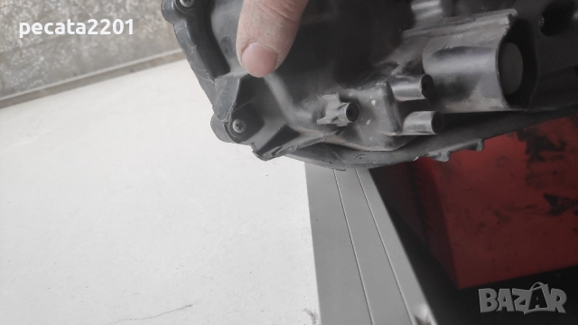 Продавам - оригинален ляв ксенонов фар за Тойота CHR 2019 г със две счупени крачета, снимка 4 - Части - 51886274