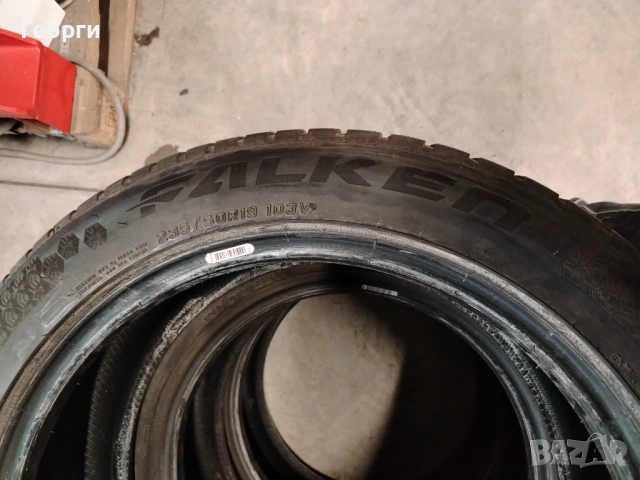 2бр.зимни гуми 235/50/19 Falken, снимка 4 - Гуми и джанти - 53219026