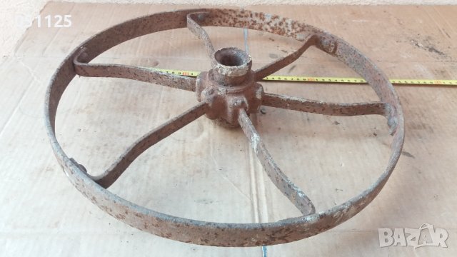 масивно метално ковавано възрожденско колело от каруца, файтон, снимка 13 - Антикварни и старинни предмети - 39259910