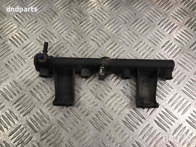 Горивна рейка Peugeot 206,1.6i,2002г.