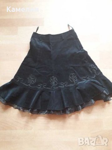 Черна пола (М размер), снимка 1