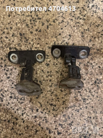 Горна и долна панта комплект за предна дясна врата на Range Rover Evoque само за 80лв. BJ32223A