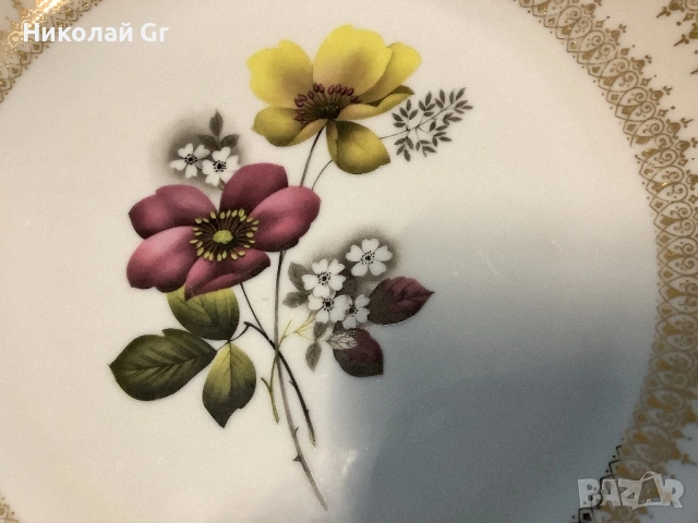 Порцеланова чиния  позлата ръчно рисувана  произведено в Германия  1950 години отличен състояние, снимка 2 - Антикварни и старинни предмети - 53197704