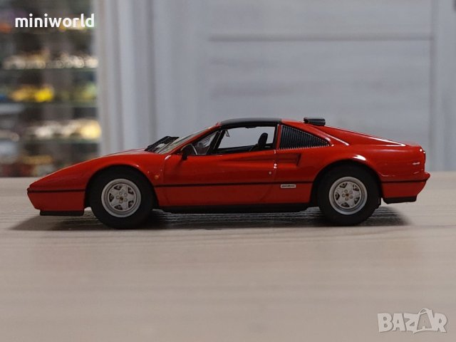 Ferrari 328 GTS Testarosa 1985 - мащаб 1:43 на IXO/Altaya моделът е нов в кутия, снимка 2 - Колекции - 43620780