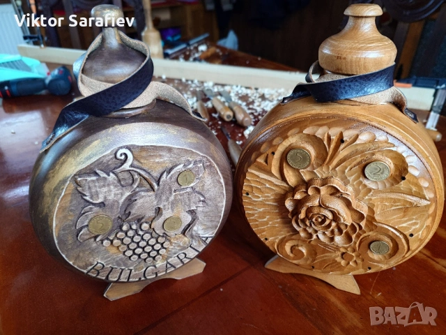 продавам монети жълти стотинки върху бъклица