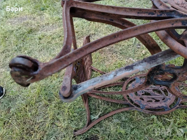 Красиви крака на стара шевна машина NS/BRUDER-KEPICH, снимка 11 - Колекции - 50370250