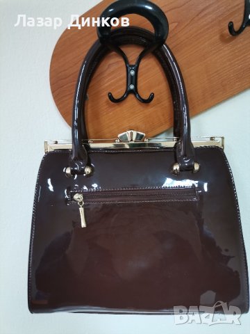 Дамска чанта, чисто нова, изкуствена кожа , снимка 1 - Чанти - 43938915