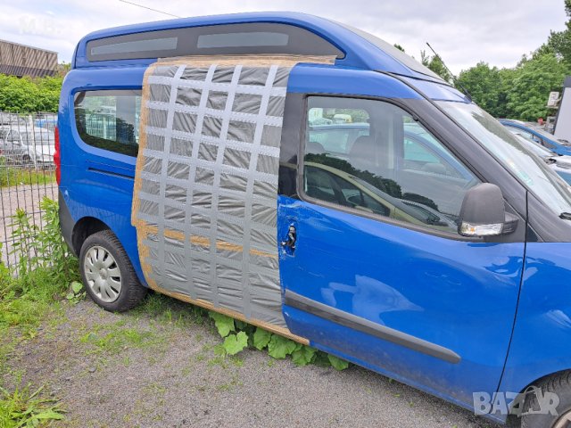 Предна дясна врата Опел Комбо/Фиат Добло (Opel Combo/Fiat Doblo), снимка 5 - Части - 43392029