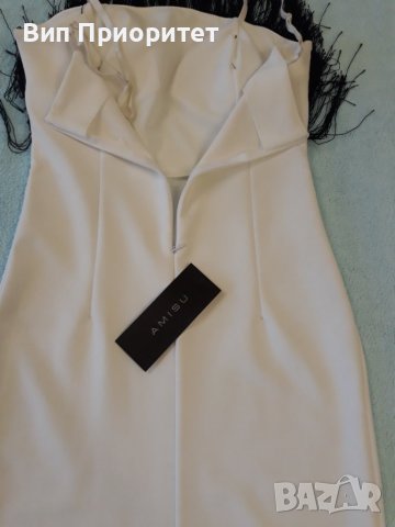 Бяла рокля къса с черни ресни и тънки презрамки , с вградени подплънки на бюста., снимка 10 - Рокли - 37249622