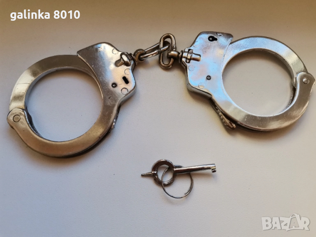 Стари белезници, снимка 3 - Антикварни и старинни предмети - 52423799