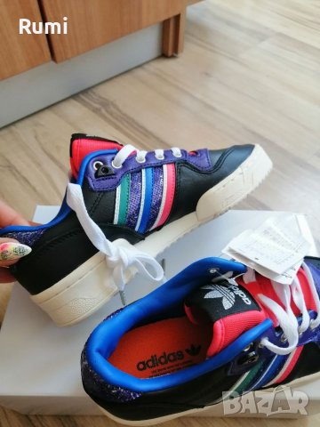Оригинални  цветни кецове Adidas Rivalry Low Core! 36 н, снимка 7 - Кецове - 36914260