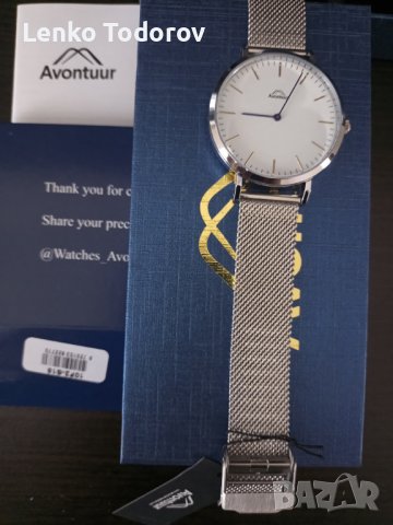 НОВ Ежедневен стилен часовник ,в луксозна кутия много симпатичен!!!