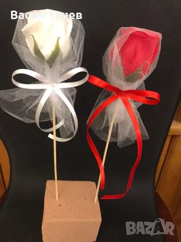 Вечни рози 2 лв 1 бр, снимка 2 - Изкуствени цветя - 49238898