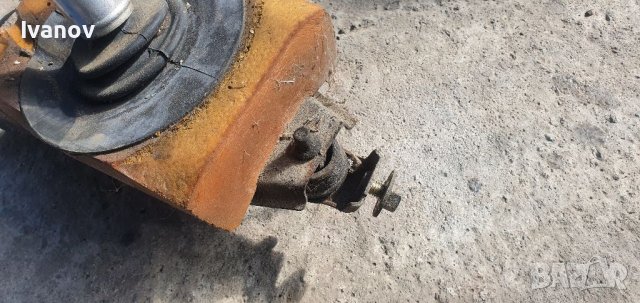 Лостов Механизъм скоростна кутия бмв е30 320i, снимка 3 - Части - 40223276