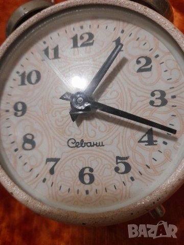 Стар будилник-Севани, снимка 11 - Антикварни и старинни предмети - 36953096