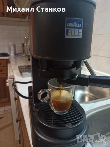 Кафе машина Лаваца , снимка 3 - Кафемашини - 53219957