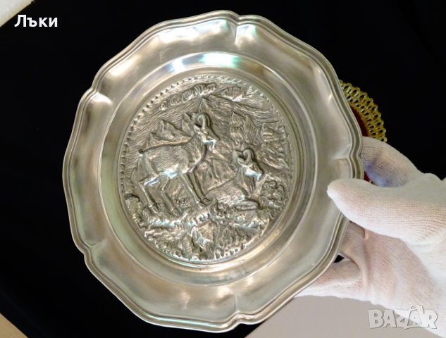 Чиния за стена,пано от калай с Диви Кози,Казуар. , снимка 3 - Антикварни и старинни предмети - 37512547