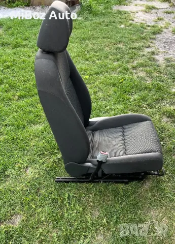 Седалка предна Фолксваген Голф 5 VW Golf, снимка 3 - Части - 50050804