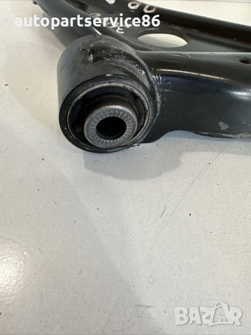 Долен преден десен носач на окачване за Peugeot 3008 1.2T (2022) 98138522, снимка 3 - Части - 53595991