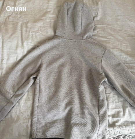 Nike Tech Fleece горнище , снимка 4 - Спортни дрехи, екипи - 53185576