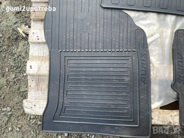 Гумени Стелки Toyota Auris PZ49L-E0353-Rj Оригинал, снимка 3 - Аксесоари и консумативи - 52382730
