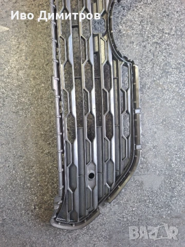 Решетка пред радиатор за Тойота RAV 4, снимка 3 - Части - 50927189