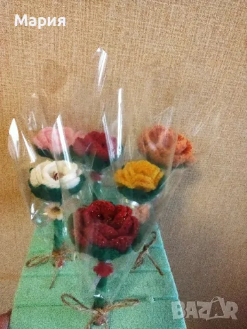 Плетени цветя , снимка 7 - Декорация за дома - 49088436