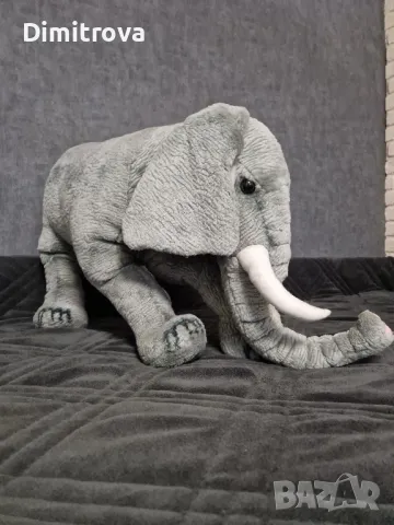 Голям плюшен слон