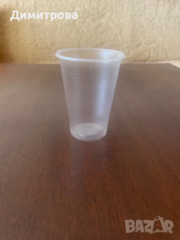 Съдове за еднократна употреба - чаши, чинии, лъжици, вилици, ножове