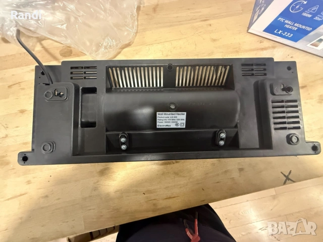 Стенен PTC отоплител и вентилатор LX-333 – 1800W, дистанционно управление и таймер, снимка 2 - Отоплителни печки - 53561636