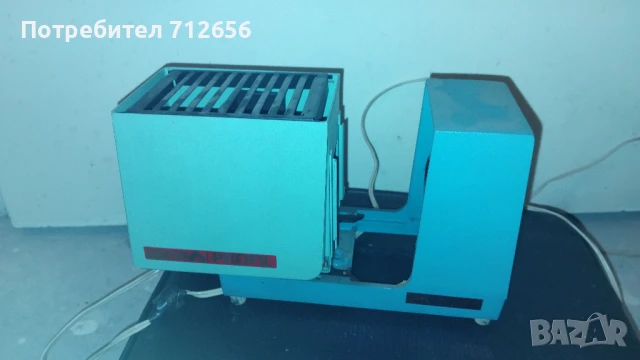 Прожектор за диапозитиви - PREDOM PROFIL, снимка 2 - Чанти, стативи, аксесоари - 50981273